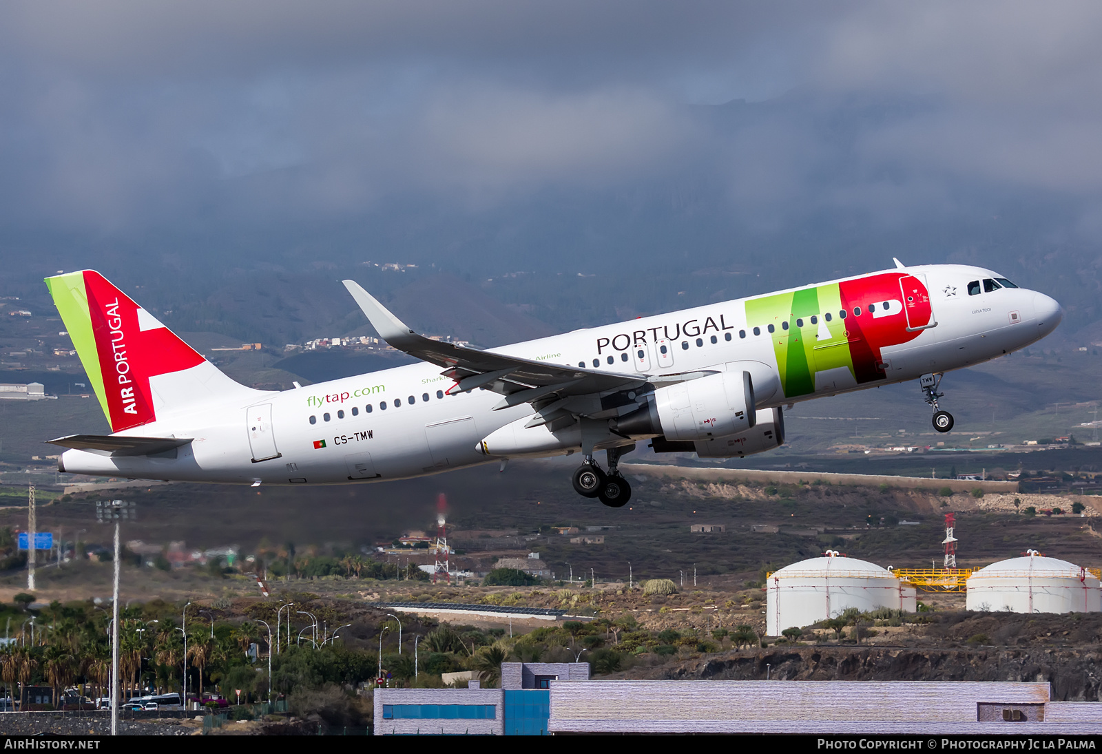 Aircraft Photo of CS-TMW | Airbus A320-214 | TAP Air Portugal | AirHistory.net #427547