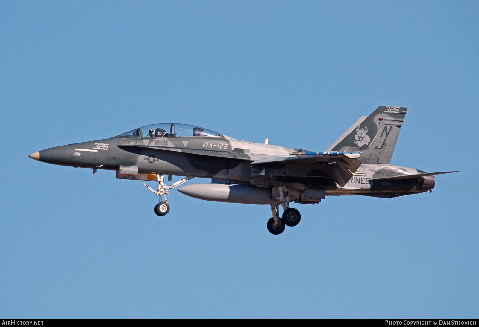 Aircraft Photo of 162864 | McDonnell Douglas F/A-18B Hornet | USA - Navy | AirHistory.net #427590