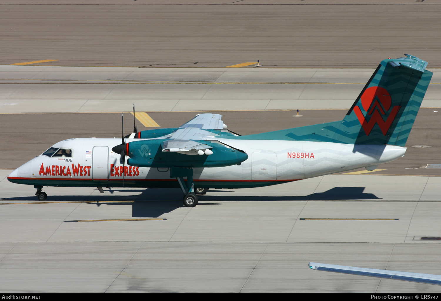 Aircraft Photo of N989HA | De Havilland Canada DHC-8-202 Dash 8 | America West Express | AirHistory.net #427596