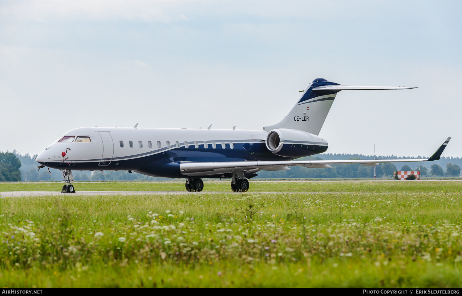 Aircraft Photo of OE-LDR | Bombardier Global 6000 (BD-700-1A10) | AirHistory.net #427635