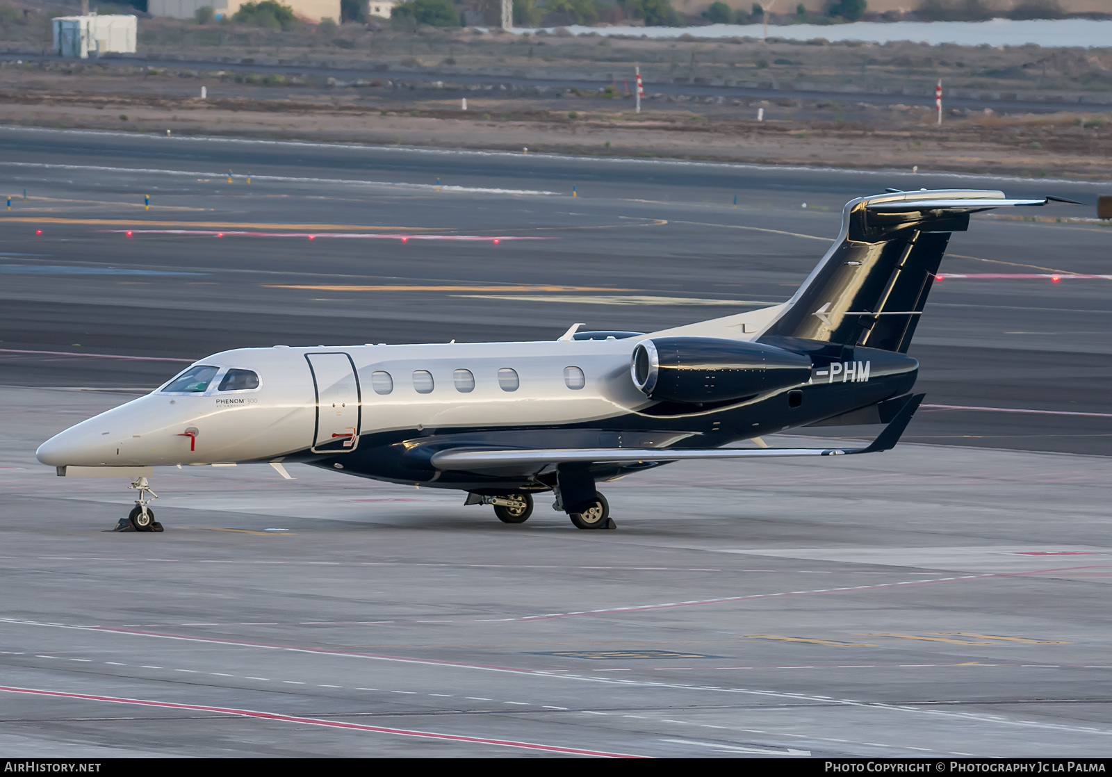 Aircraft Photo of OK-PHM | Embraer EMB-505 Phenom 300 | AirHistory.net #427641