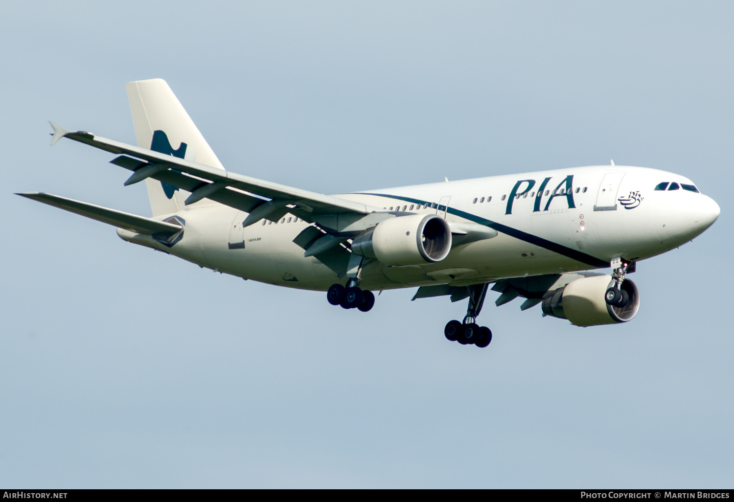 Aircraft Photo of AP-BGQ | Airbus A310-325/ET | Pakistan International Airlines - PIA | AirHistory.net #427753