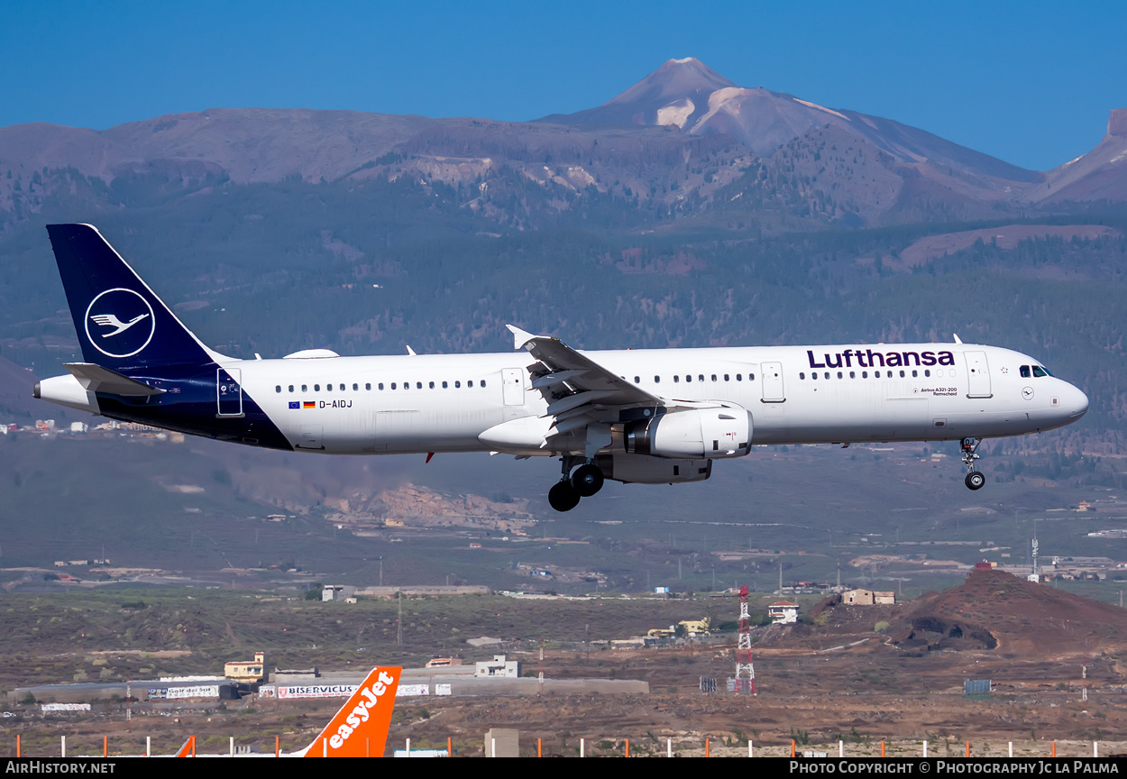 Aircraft Photo of D-AIDJ | Airbus A321-231 | Lufthansa | AirHistory.net #427966