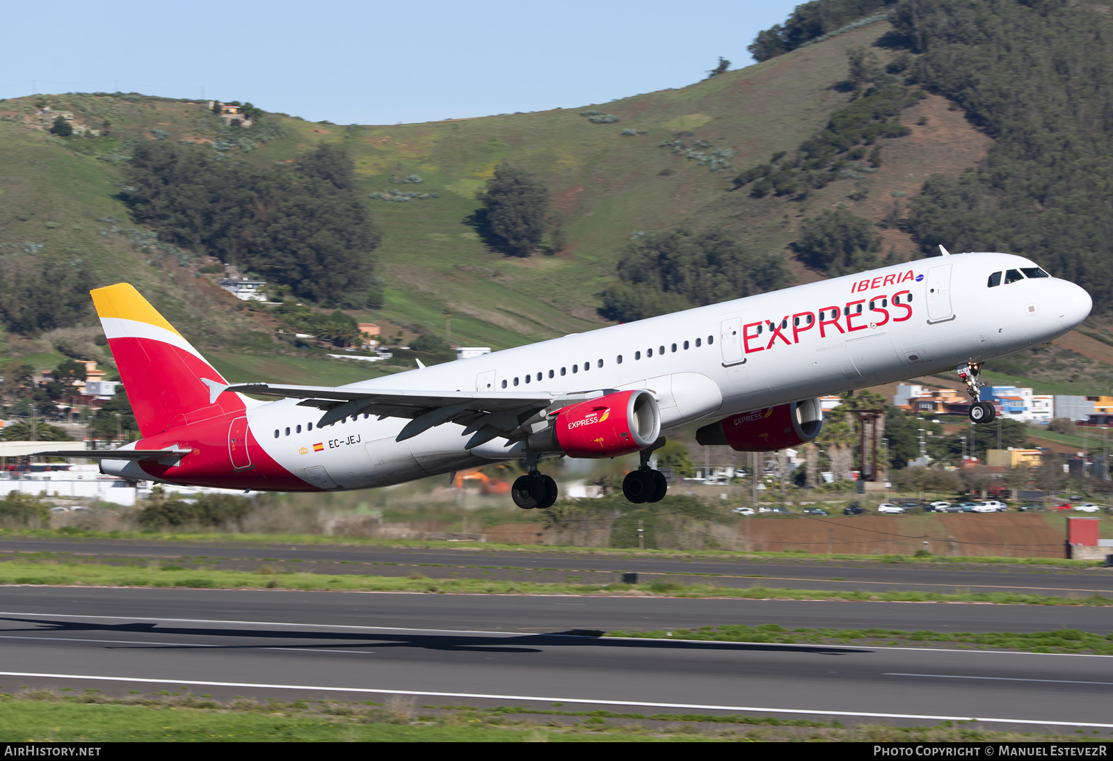 Aircraft Photo of EC-JEJ | Airbus A321-213 | Iberia Express | AirHistory.net #428042