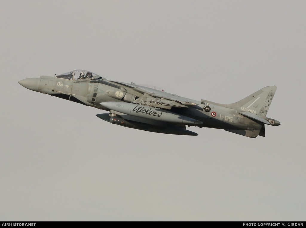 Aircraft Photo of MM7201 | McDonnell Douglas AV-8B Harrier II+ | Italy - Navy | AirHistory.net #428185