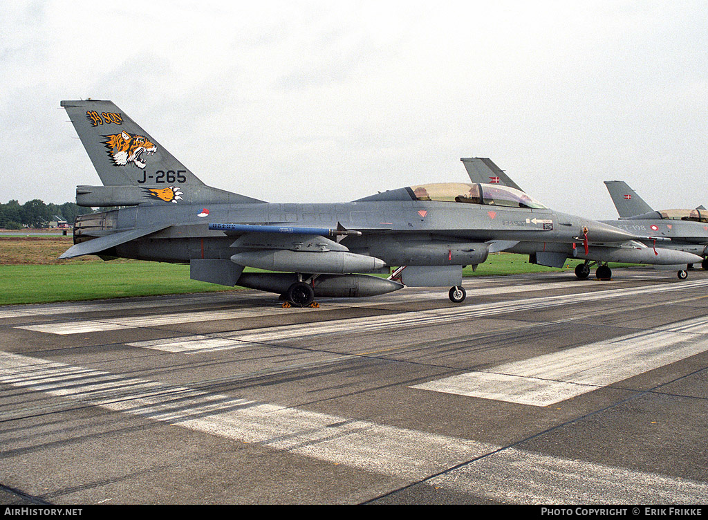 Aircraft Photo of J-265 | General Dynamics F-16B Fighting Falcon | Netherlands - Air Force | AirHistory.net #428223