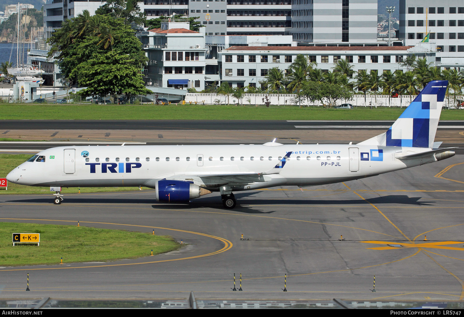 Aircraft Photo of PP-PJL | Embraer 190LR (ERJ-190-100LR) | TRIP Linhas Aéreas | AirHistory.net #428318