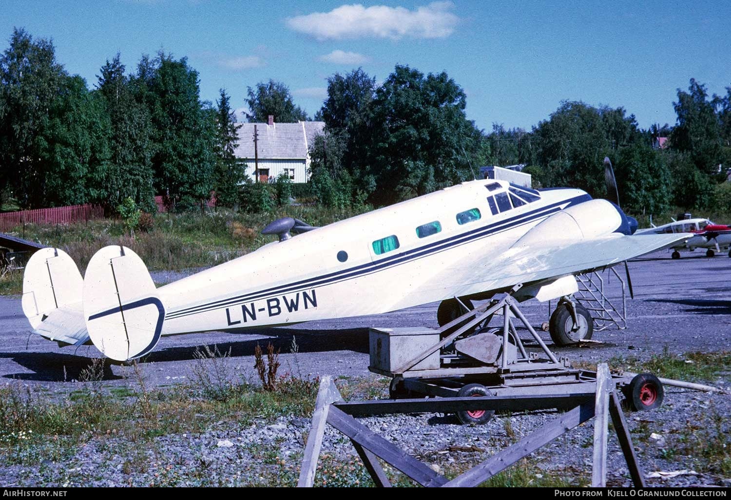 Aircraft Photo of LN-BWN | Beech AT-11 Kansan | AirHistory.net #428366