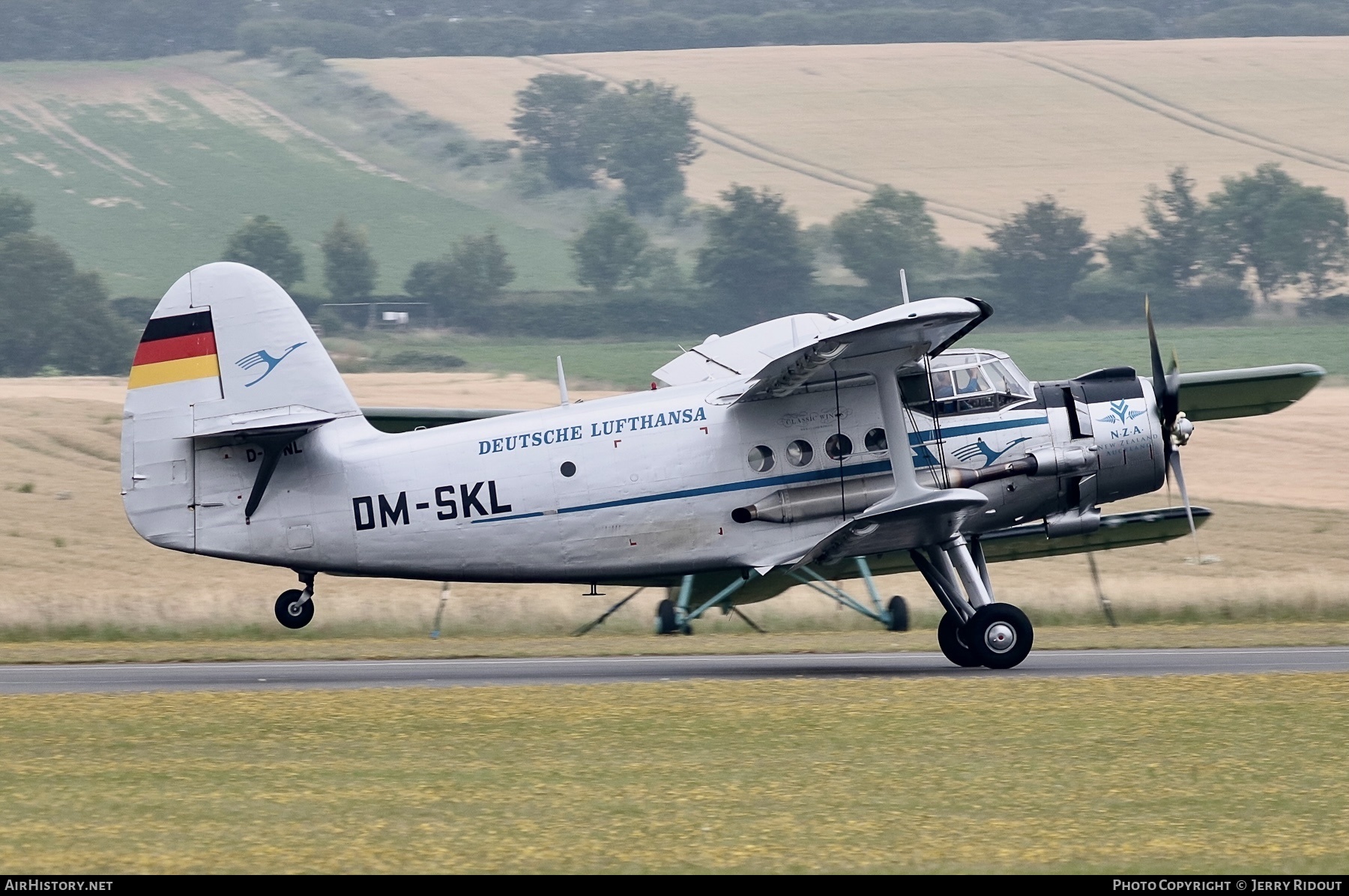 Aircraft Photo of D-FONL / DM-SKL | Antonov An-2S | Classic Wings | Deutsche Lufthansa | AirHistory.net #428376
