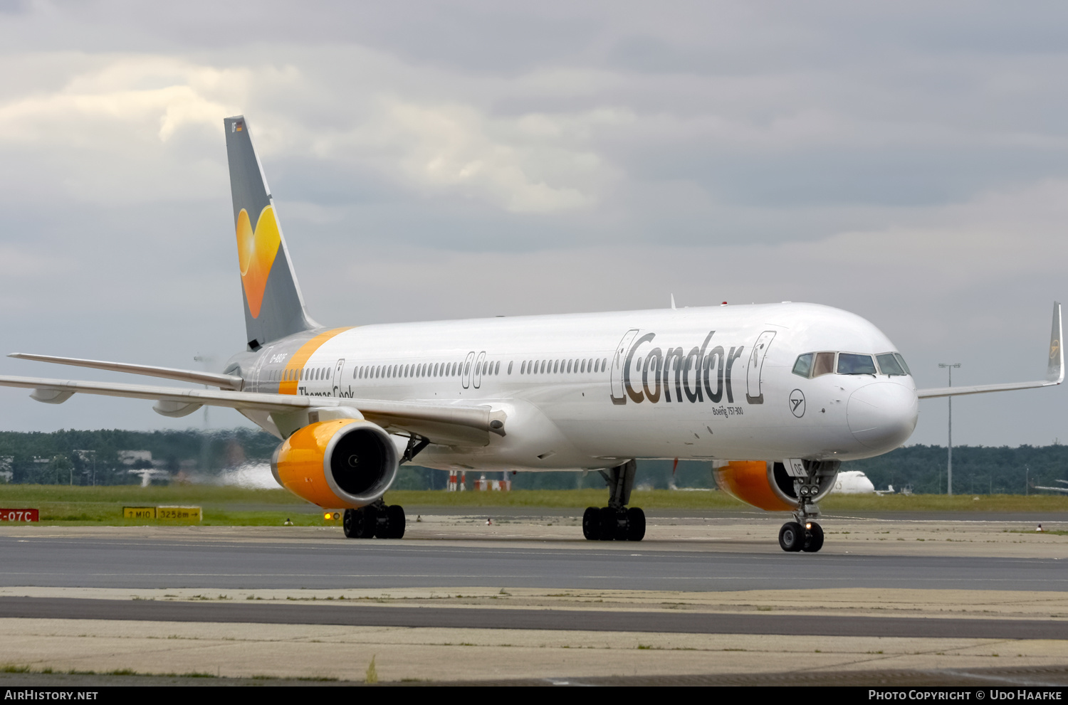 Aircraft Photo of D-ABOF | Boeing 757-330 | Condor Flugdienst | AirHistory.net #428449