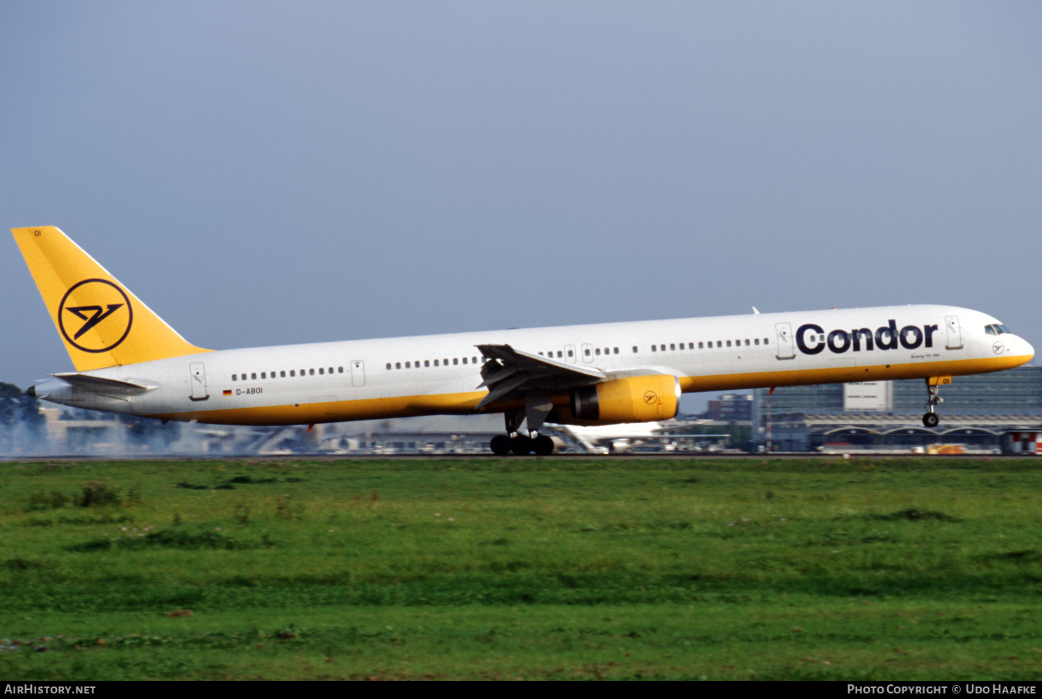 Aircraft Photo of D-ABOI | Boeing 757-330 | Condor Flugdienst | AirHistory.net #428480