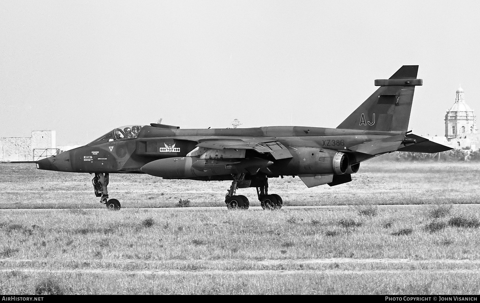 Aircraft Photo of XZ386 | Sepecat Jaguar GR1 | UK - Air Force | AirHistory.net #428573