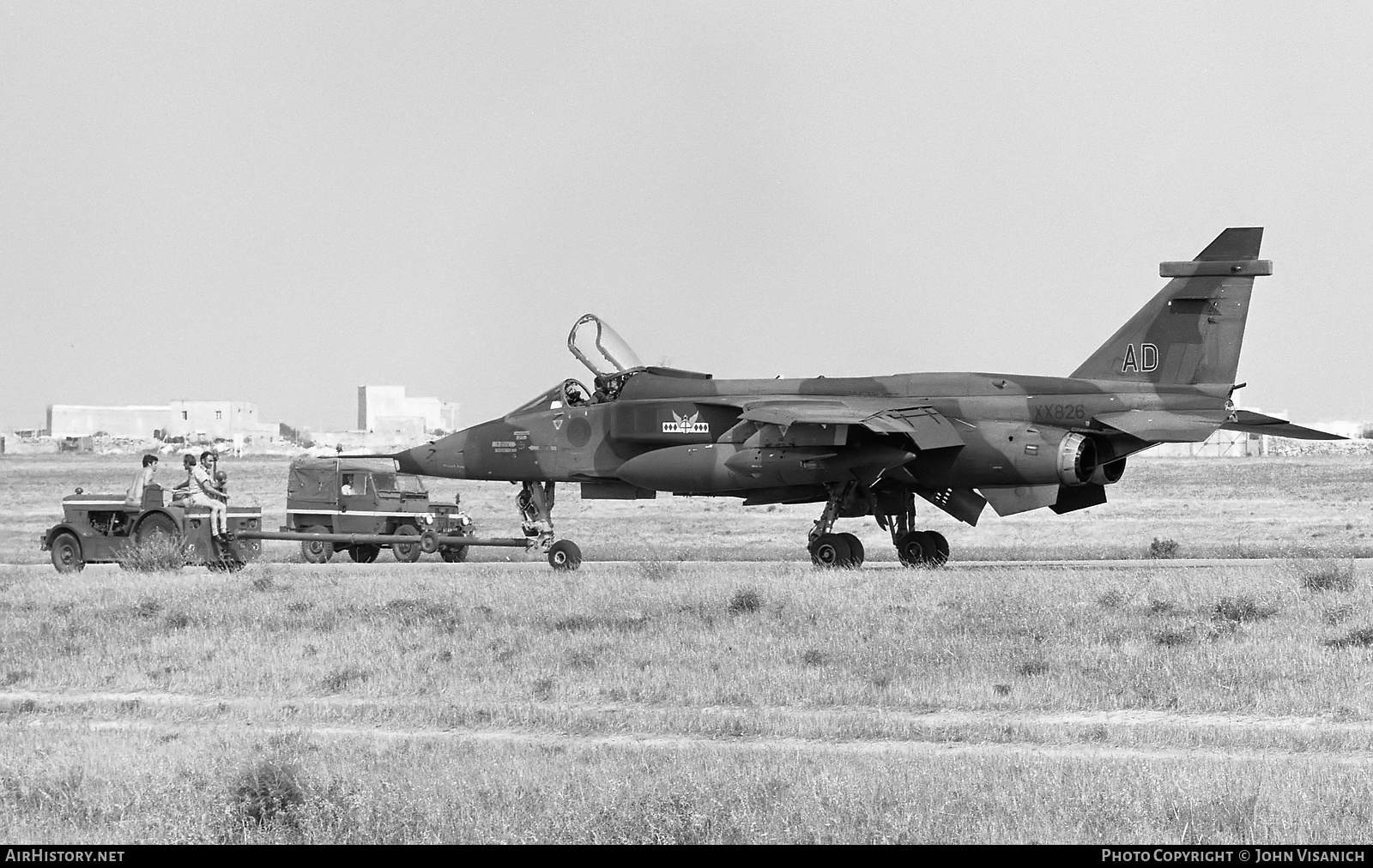 Aircraft Photo of XX826 | Sepecat Jaguar GR1 | UK - Air Force | AirHistory.net #428575