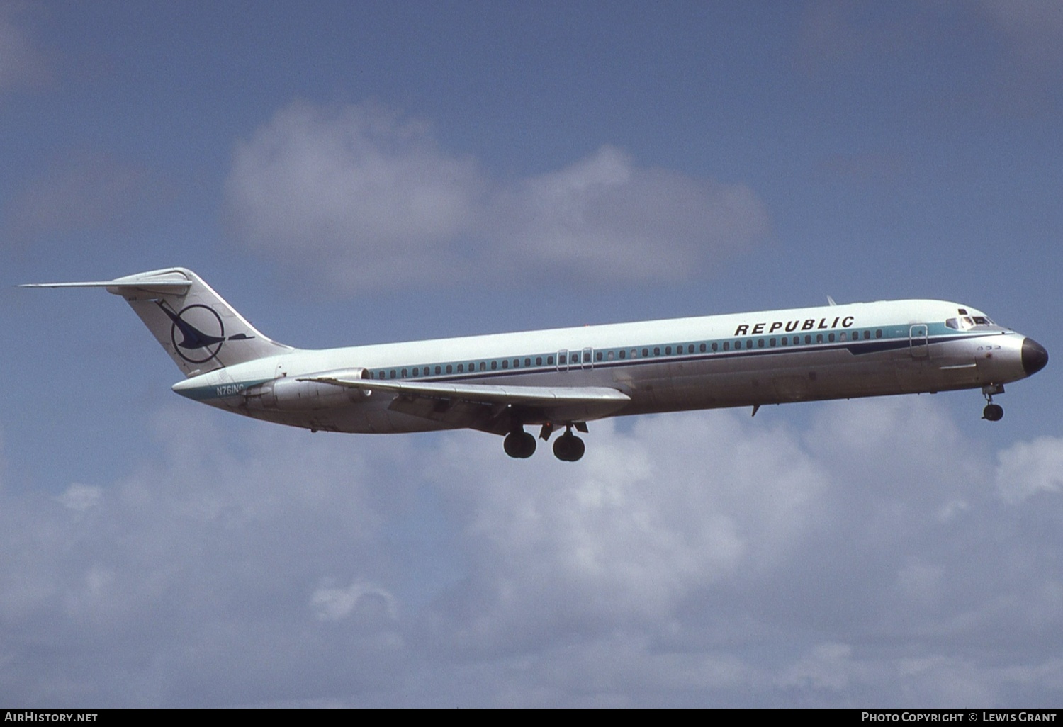 Aircraft Photo of N761NC | McDonnell Douglas DC-9-51 | Republic Airlines | AirHistory.net #428589
