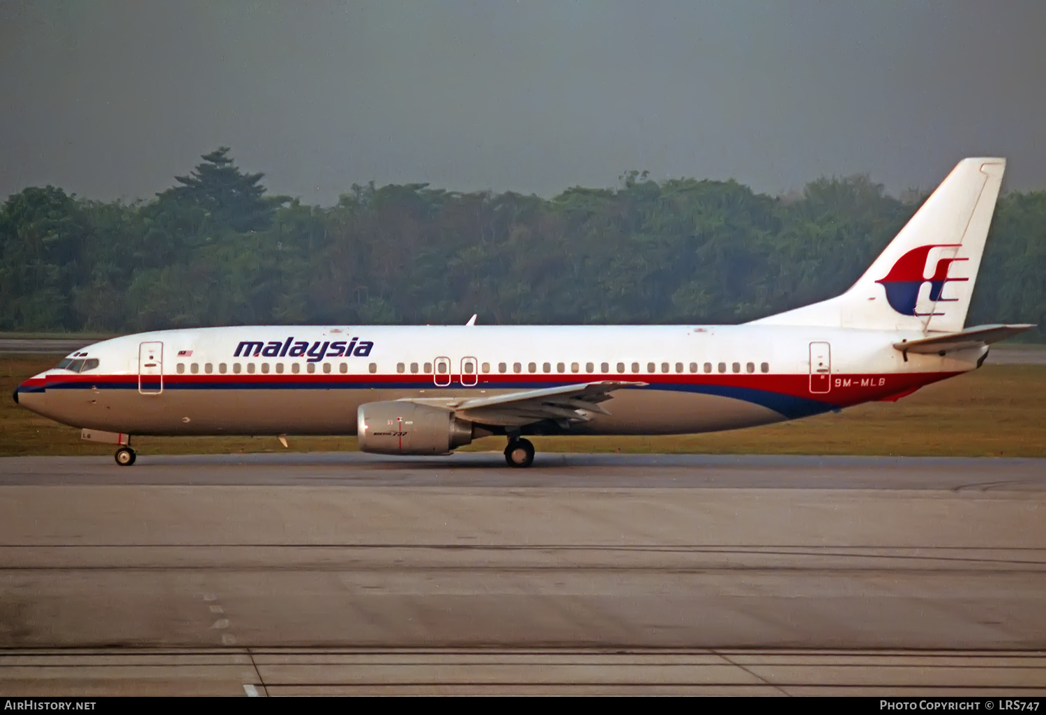 Aircraft Photo of 9M-MLB | Boeing 737-4S3 | Malaysia Airlines | AirHistory.net #428611