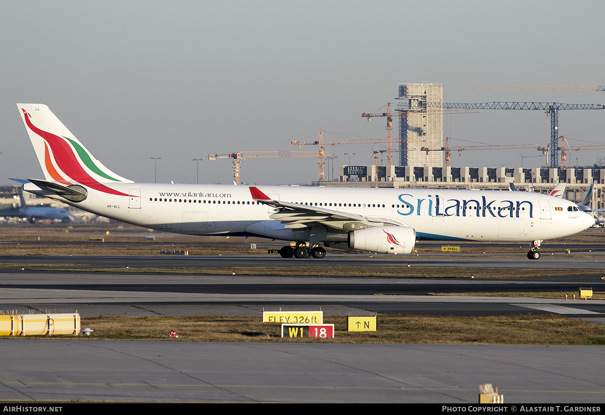 Aircraft Photo of 4R-ALL | Airbus A330-343E | SriLankan Airlines | AirHistory.net #428672