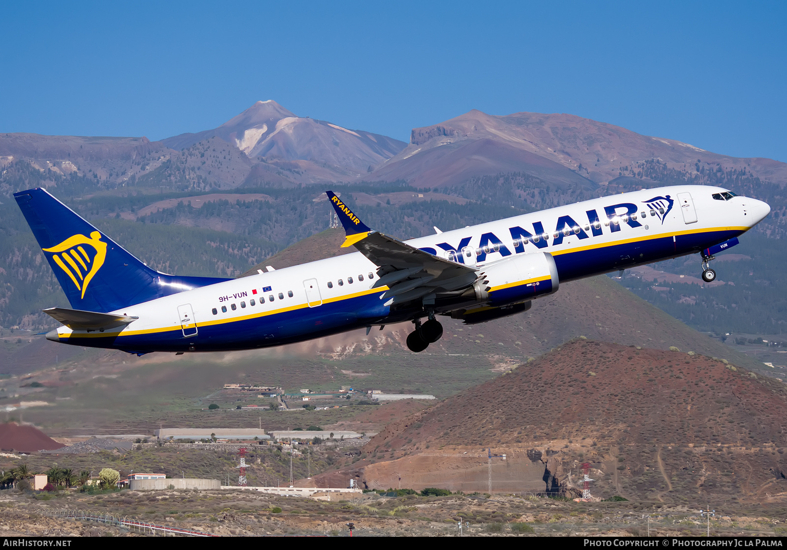 Aircraft Photo of 9H-VUN | Boeing 737-8200 Max 200 | AirHistory.net #429214