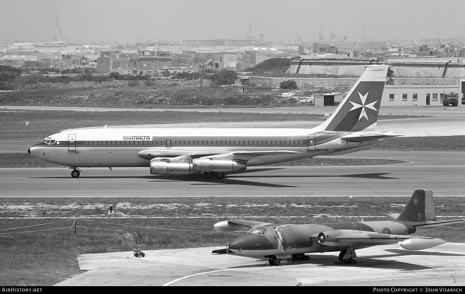 Aircraft Photo of 9H-AAK | Boeing 720-047B | Air Malta | AirHistory.net #429322