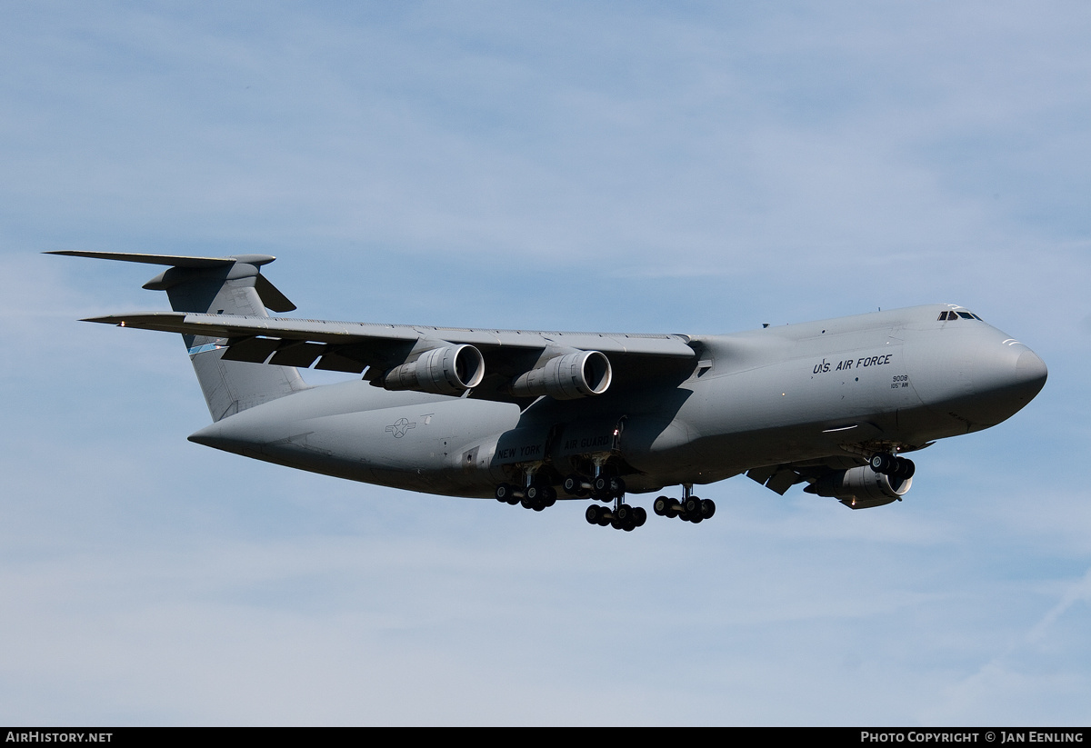 Aircraft Photo of 69-0008 / 90008 | Lockheed C-5A Galaxy (L-500) | USA - Air Force | AirHistory.net #429348