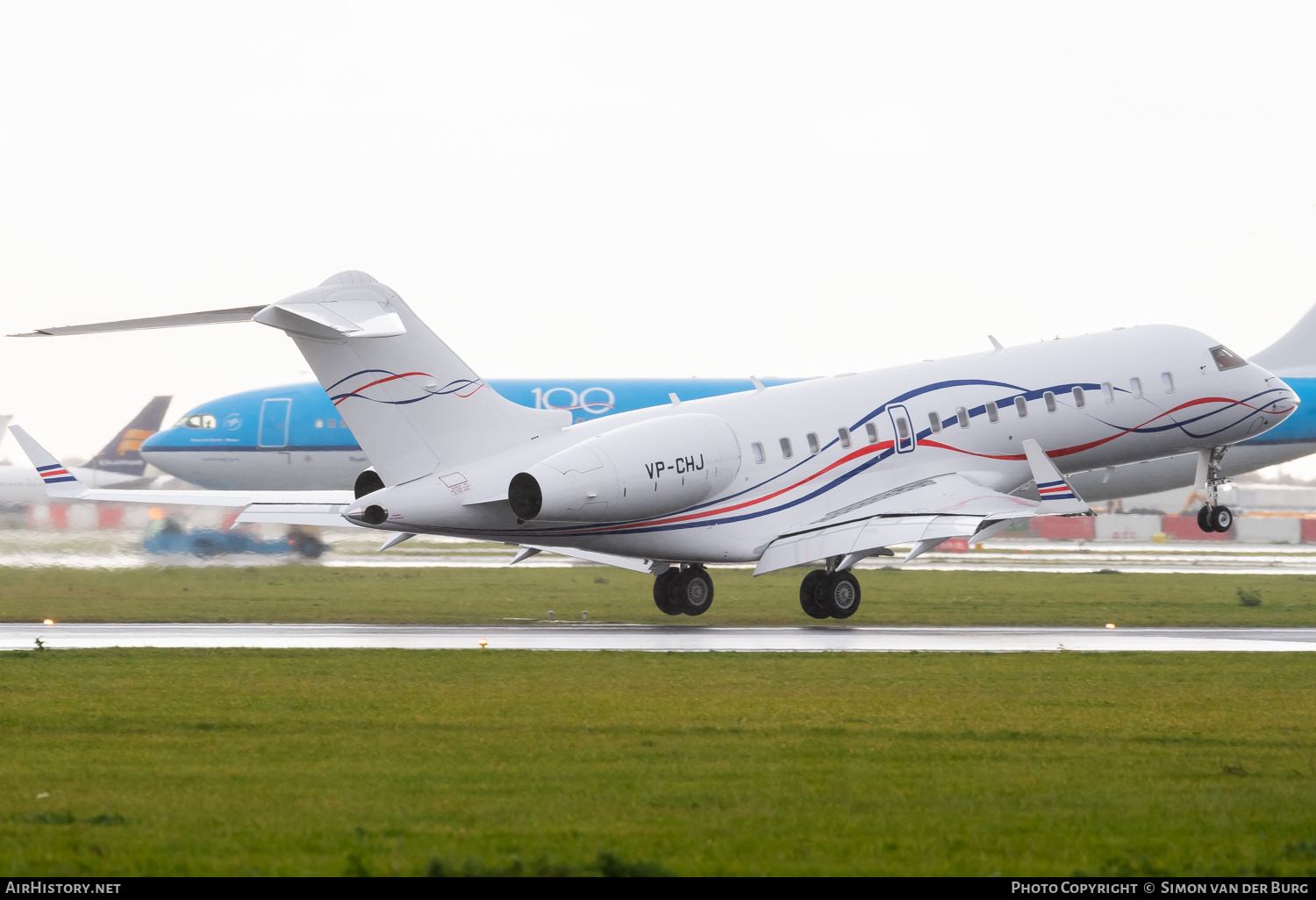 Aircraft Photo of VP-CHJ | Bombardier Global 6000 (BD-700-1A10) | AirHistory.net #429365