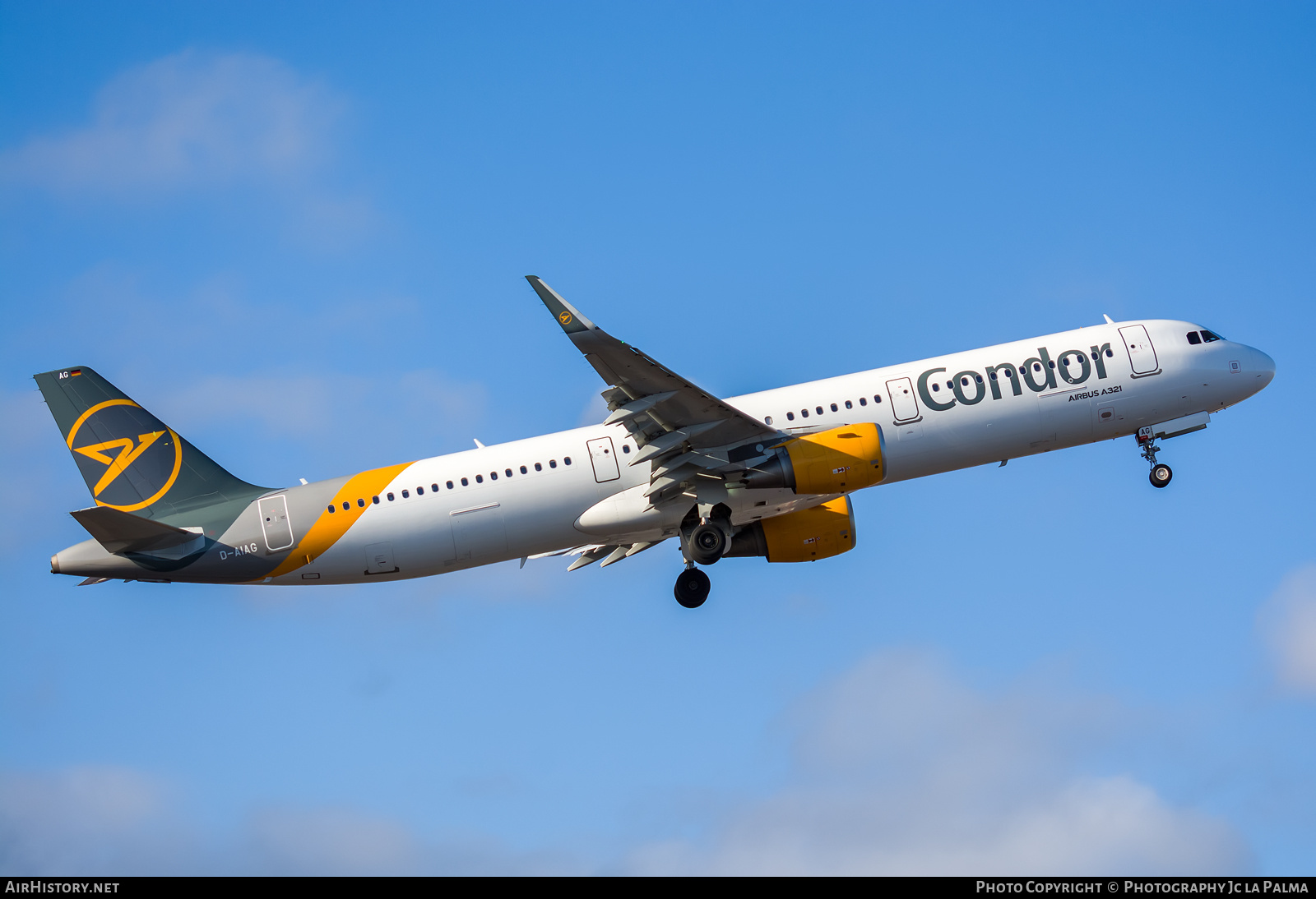 Aircraft Photo of D-AIAG | Airbus A321-211 | Condor Flugdienst | AirHistory.net #429373