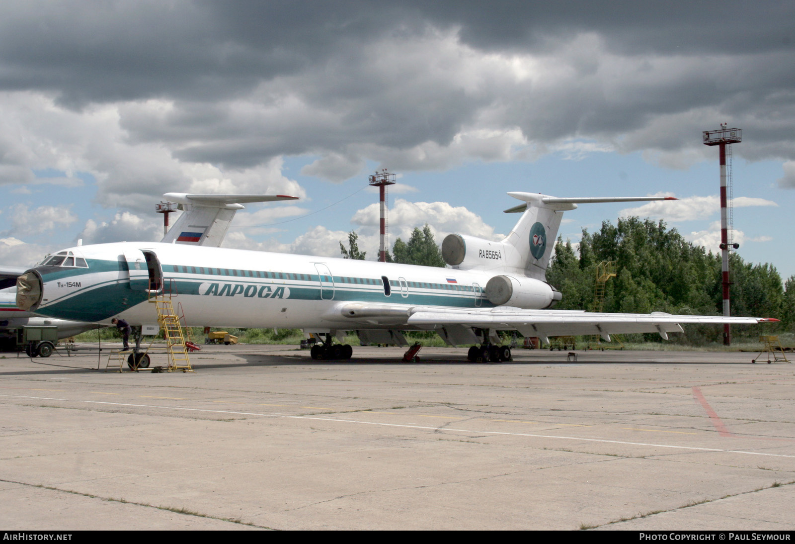 Aircraft Photo of RA-85654 | Tupolev Tu-154M | Alrosa Air Enterprise | AirHistory.net #429382