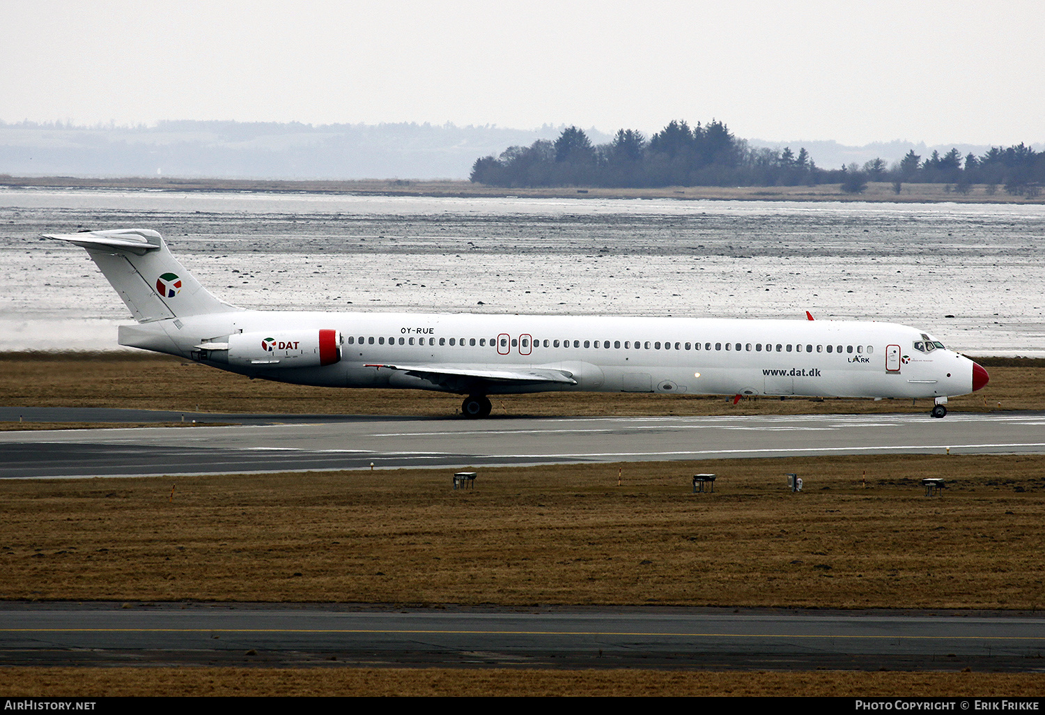 Aircraft Photo of OY-RUE | McDonnell Douglas MD-83 (DC-9-83) | Danish Air Transport - DAT | AirHistory.net #429411