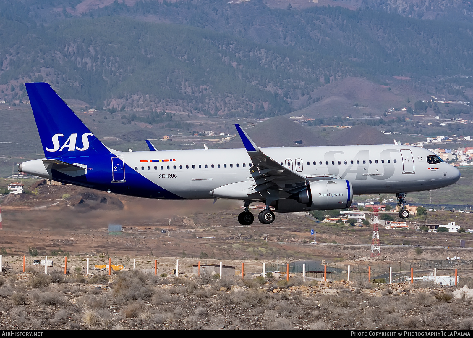 Aircraft Photo of SE-RUC | Airbus A320-251N | Scandinavian Airlines - SAS | AirHistory.net #429499