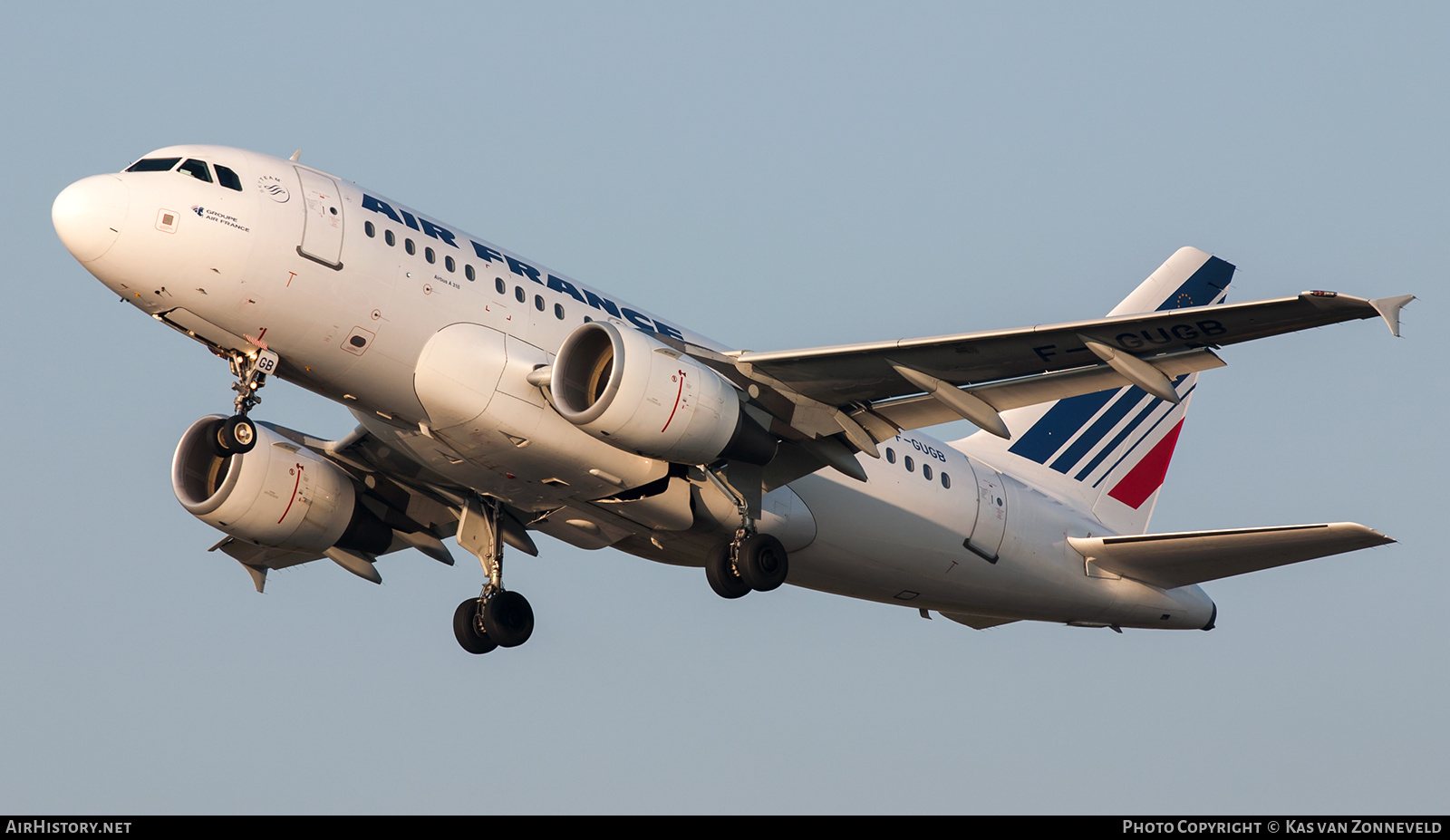 Aircraft Photo of F-GUGB | Airbus A318-111 | Air France | AirHistory.net #429576