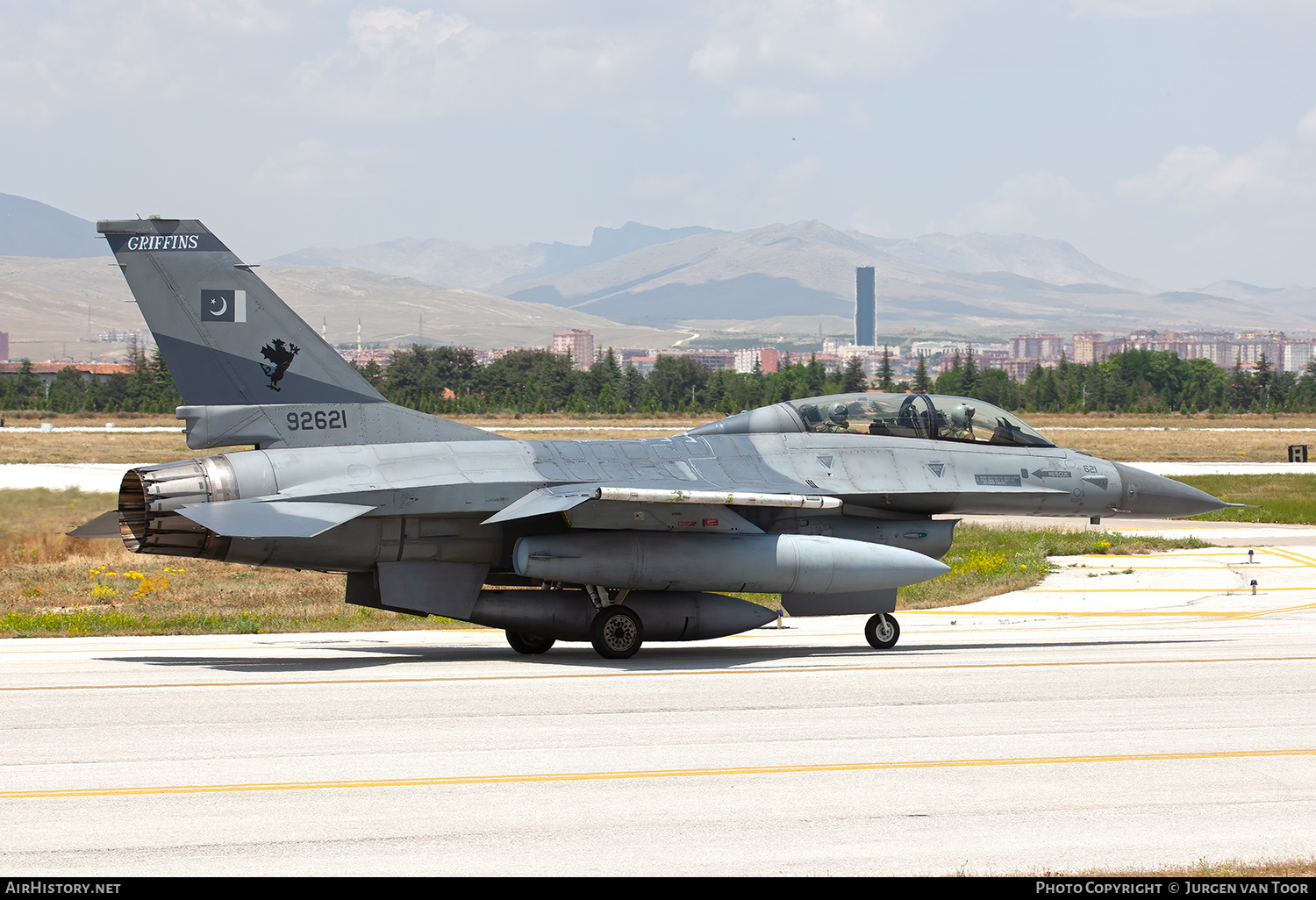 Aircraft Photo of 92621 | General Dynamics F-16BM Fighting Falcon | Pakistan - Air Force | AirHistory.net #429619