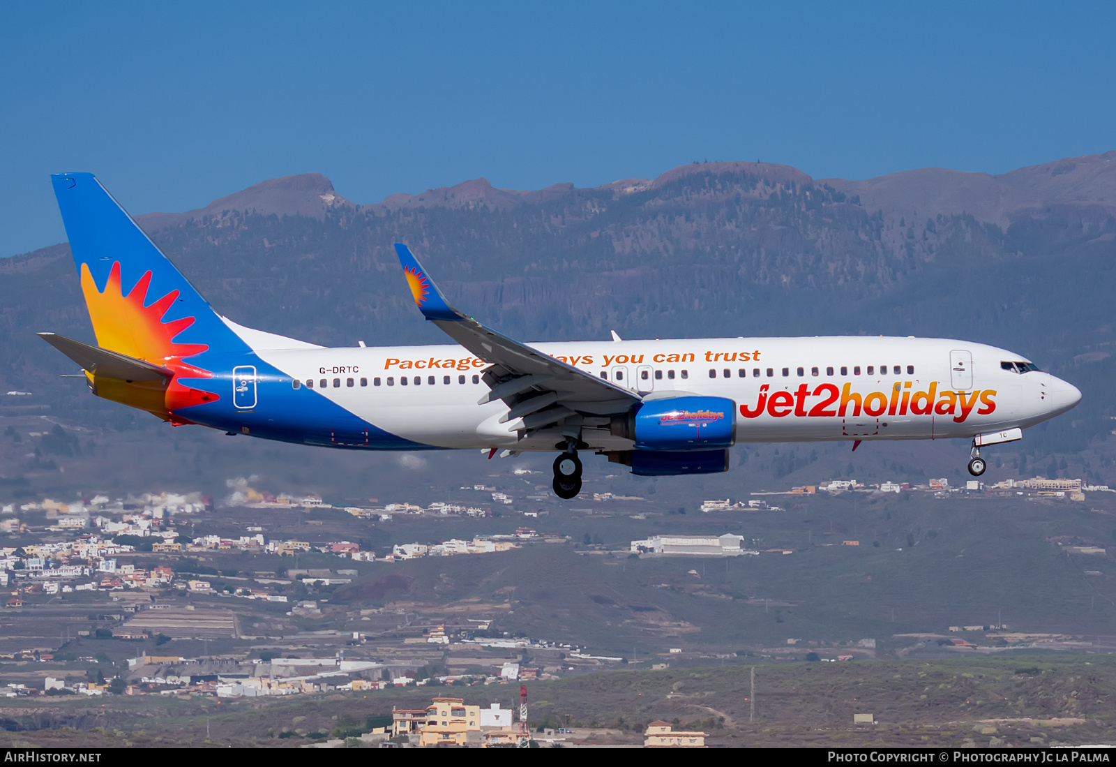 Aircraft Photo of G-DRTC | Boeing 737-808 | Jet2 Holidays | AirHistory.net #429687