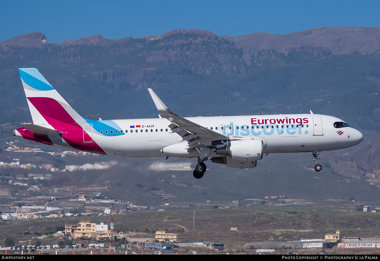 Aircraft Photo of D-AIUX | Airbus A320-214 | Eurowings Discover | AirHistory.net #429711