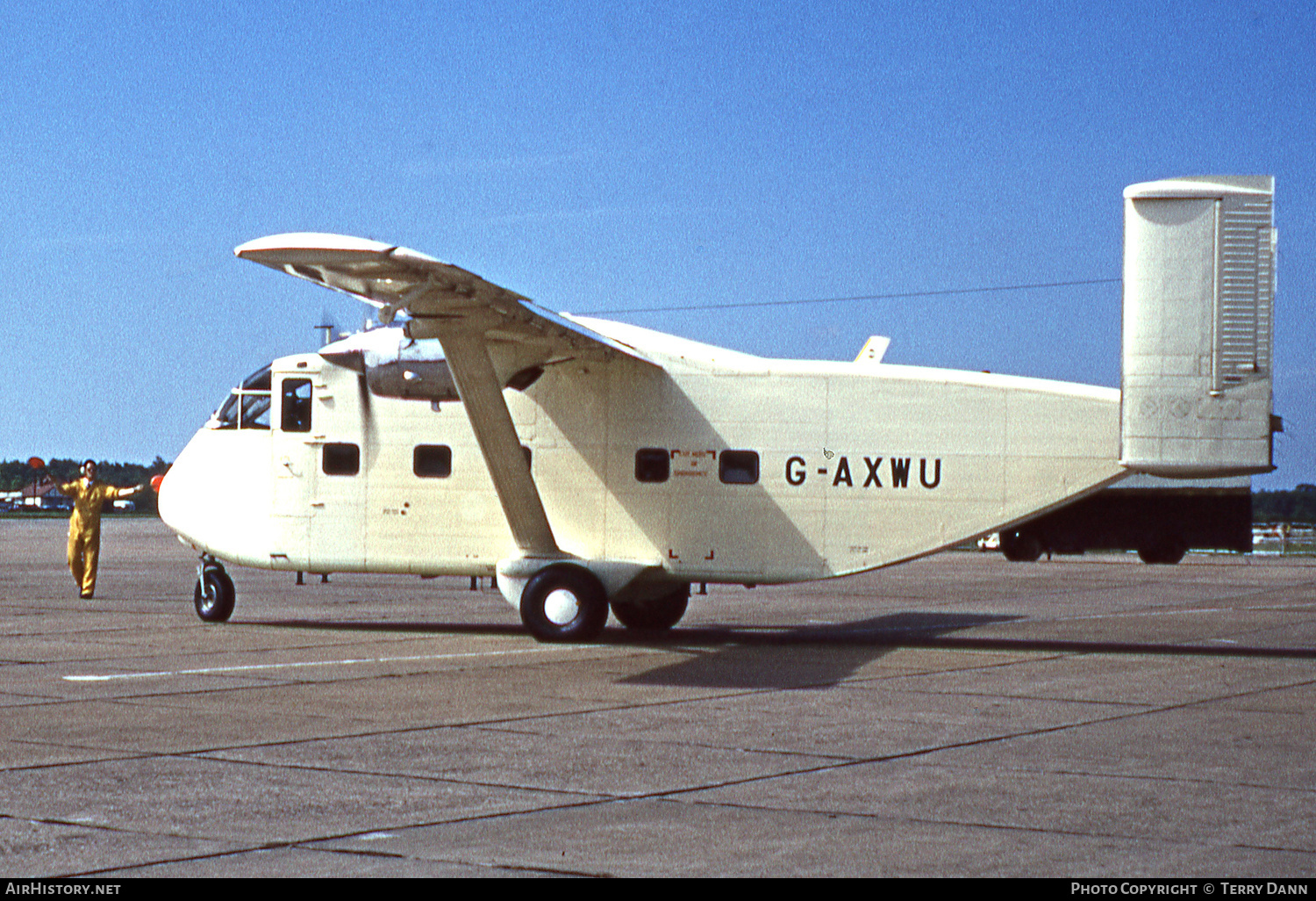 Aircraft Photo of G-AXWU | Short SC.7 Skyvan 3-100 | AirHistory.net #429732