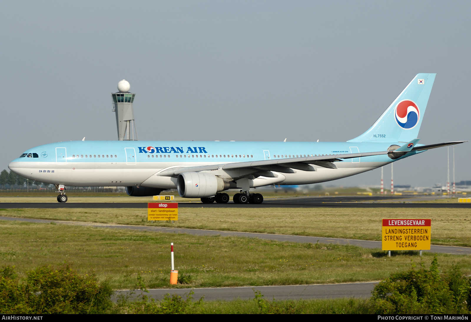 Aircraft Photo of HL7552 | Airbus A330-223 | Korean Air | AirHistory.net #429753