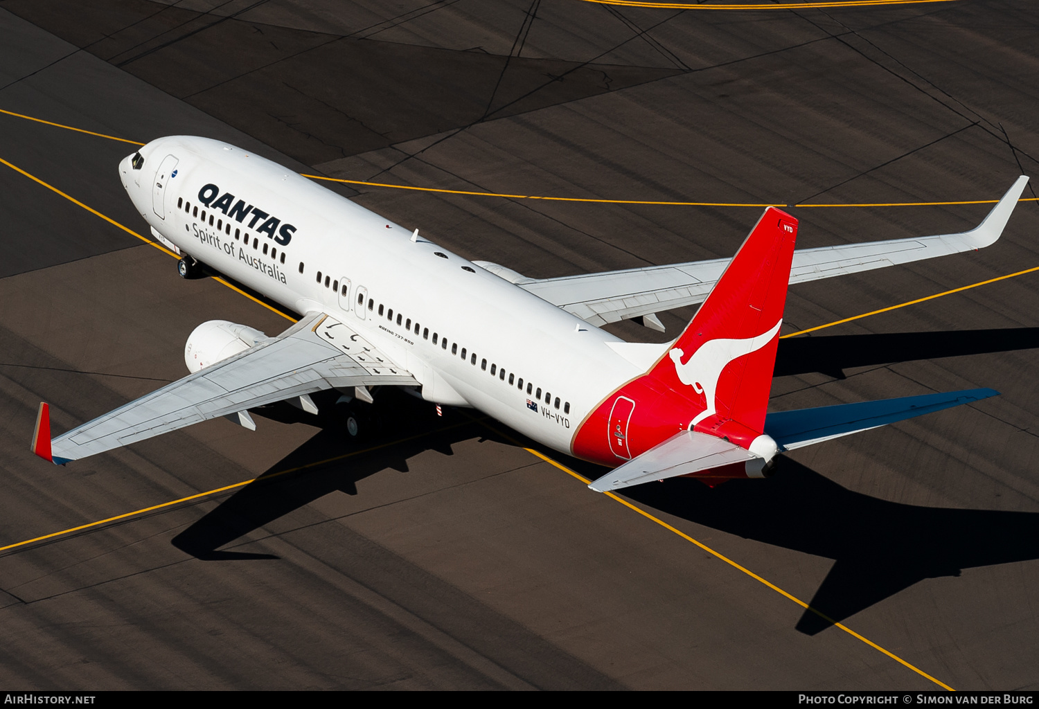 Aircraft Photo of VH-VYD | Boeing 737-838 | Qantas | AirHistory.net #429911
