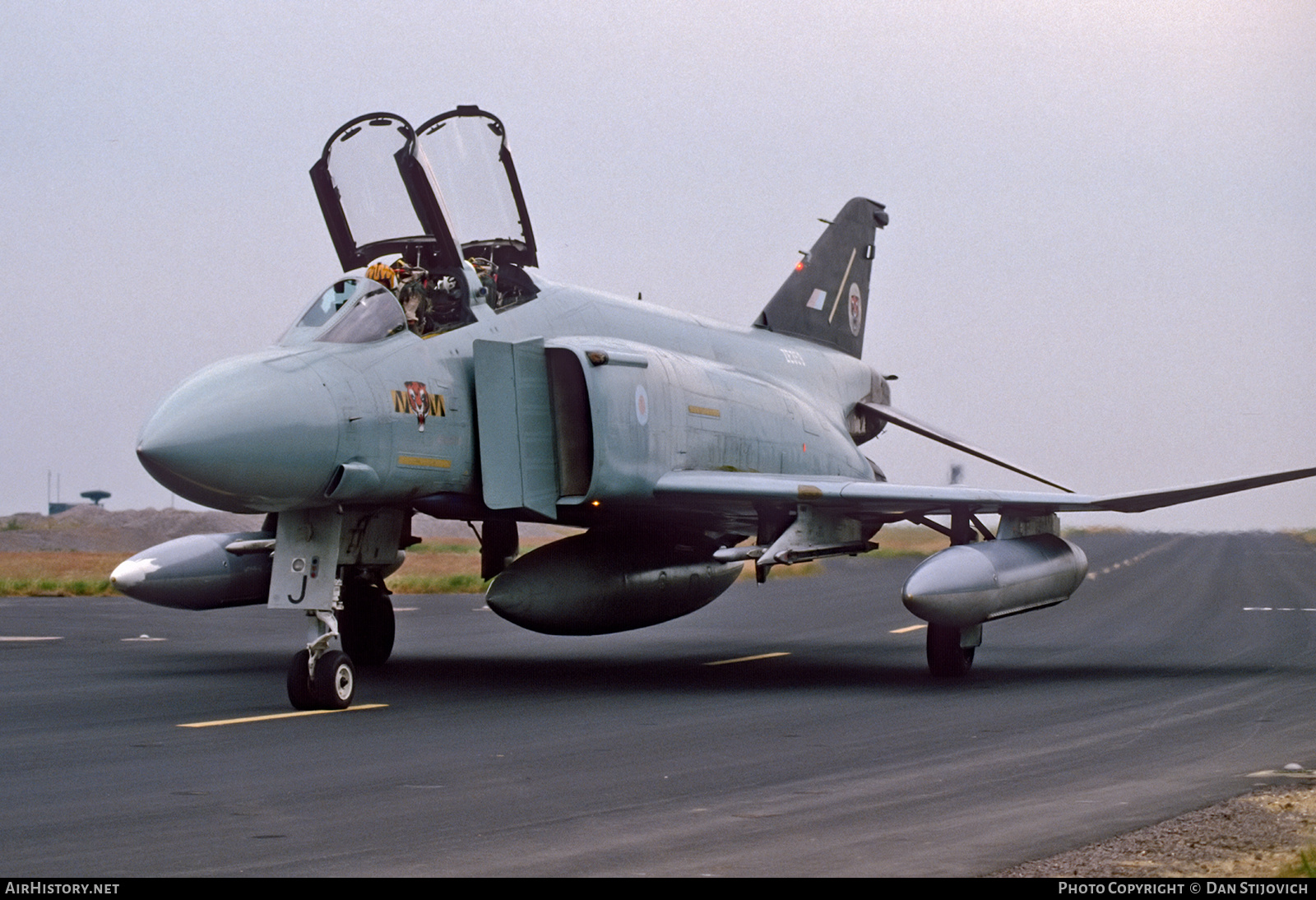 Aircraft Photo of ZE359 | McDonnell Douglas F-4J(UK) Phantom | UK - Air Force | AirHistory.net #429922