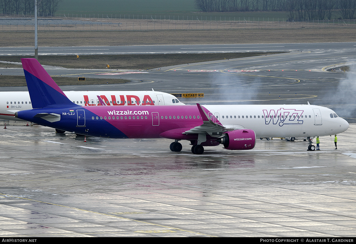 Aircraft Photo of HA-LZJ | Airbus A321-271NX | Wizz Air | AirHistory.net #430109