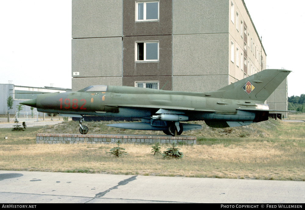 Aircraft Photo of 1982 | Mikoyan-Gurevich MiG-21PF | East Germany - Air Force | AirHistory.net #430140