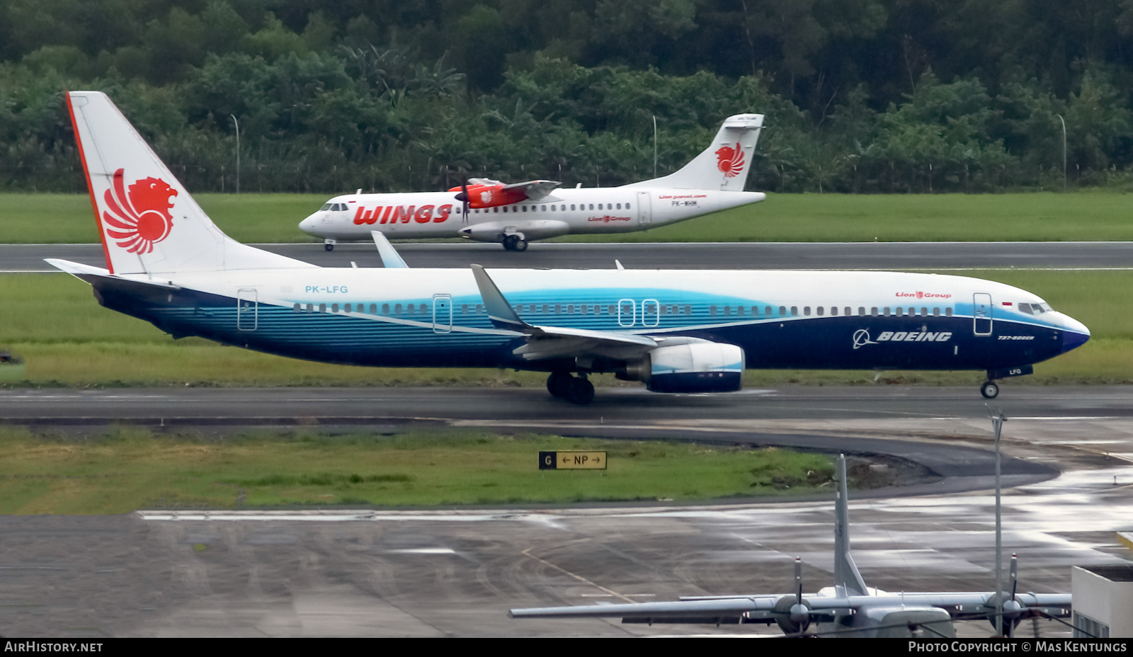 Aircraft Photo of PK-LFG | Boeing 737-9GP/ER | Lion Air | AirHistory.net #430201