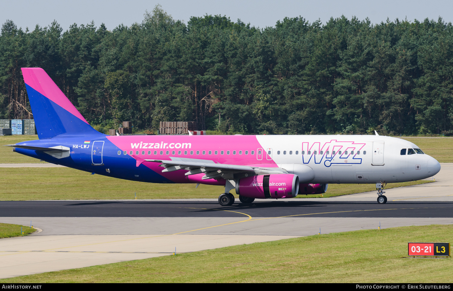 Aircraft Photo of HA-LWJ | Airbus A320-232 | Wizz Air | AirHistory.net #430231