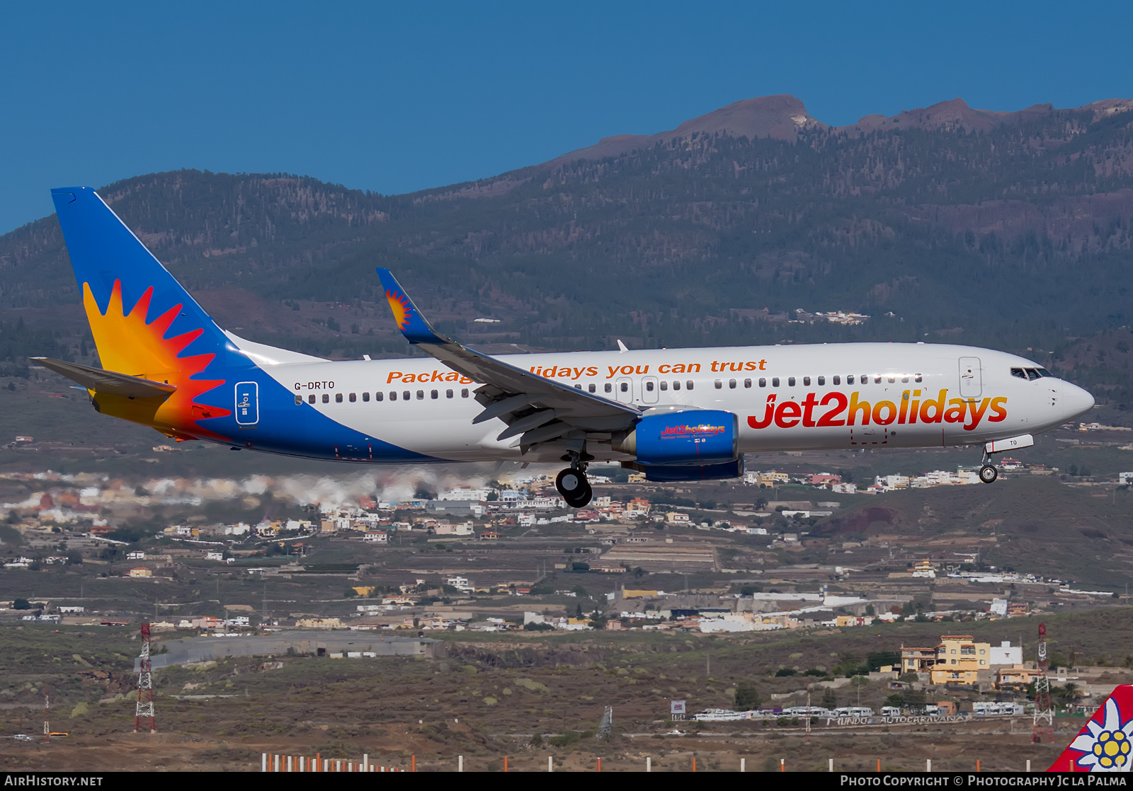 Aircraft Photo of G-DRTO | Boeing 737-8JP | Jet2 Holidays | AirHistory.net #430284