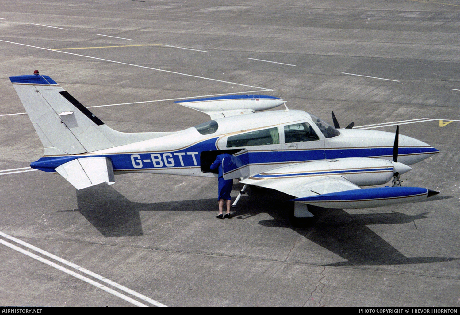 Aircraft Photo of G-BGTT | Cessna 310R | AirHistory.net #430355