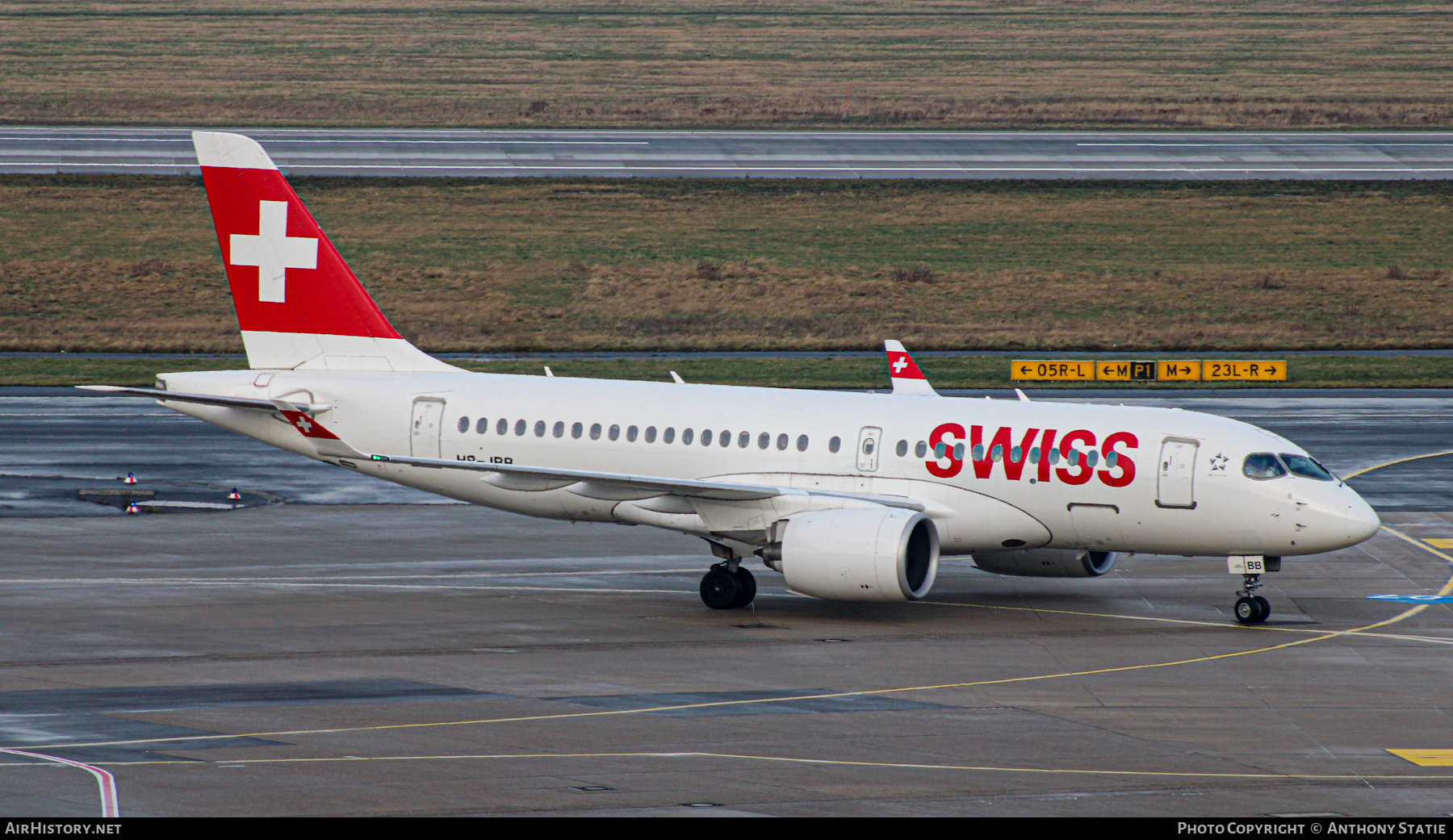 Aircraft Photo of HB-JBB | Bombardier CSeries CS100 (BD-500-1A10) | Swiss International Air Lines | AirHistory.net #430428