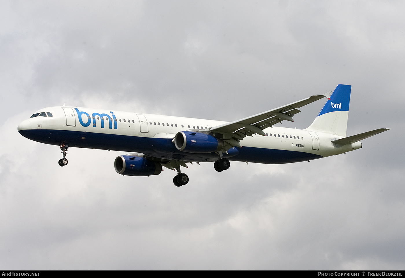 Aircraft Photo of G-MEDG | Airbus A321-231 | BMI - British Midland International | AirHistory.net #430496