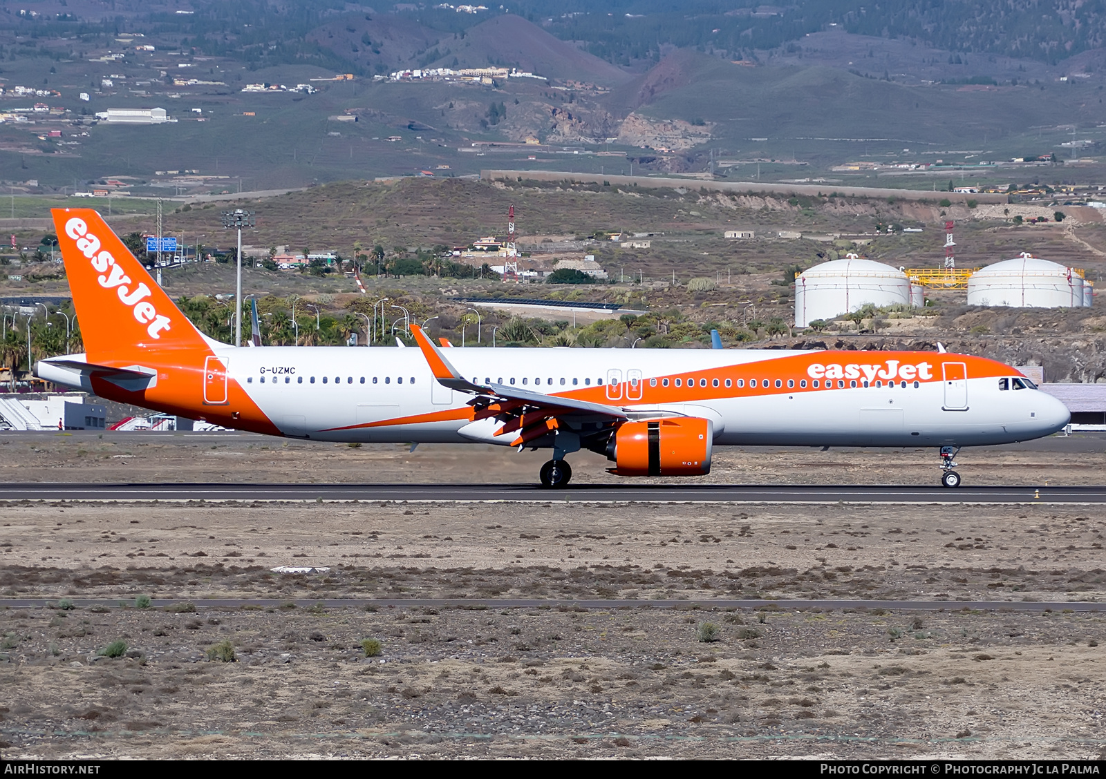 Aircraft Photo of G-UZMC | Airbus A321-251NX | EasyJet | AirHistory.net #430573