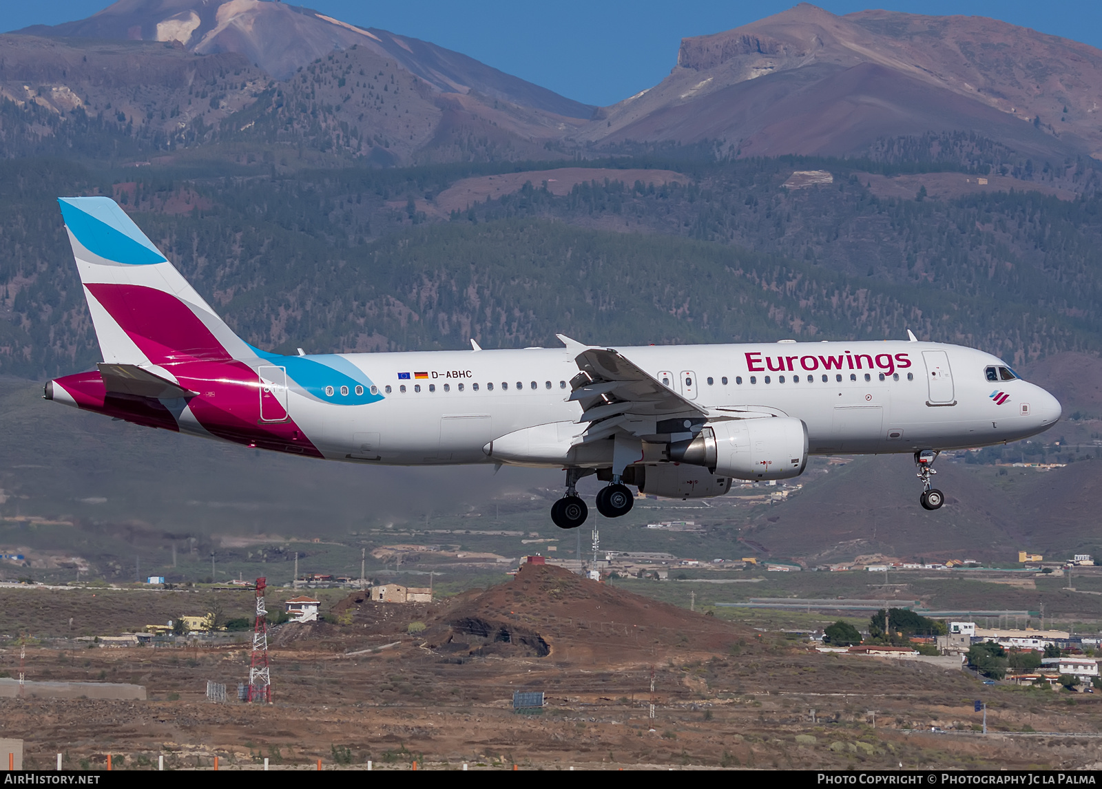Aircraft Photo of D-ABHC | Airbus A320-214 | Eurowings | AirHistory.net #430643