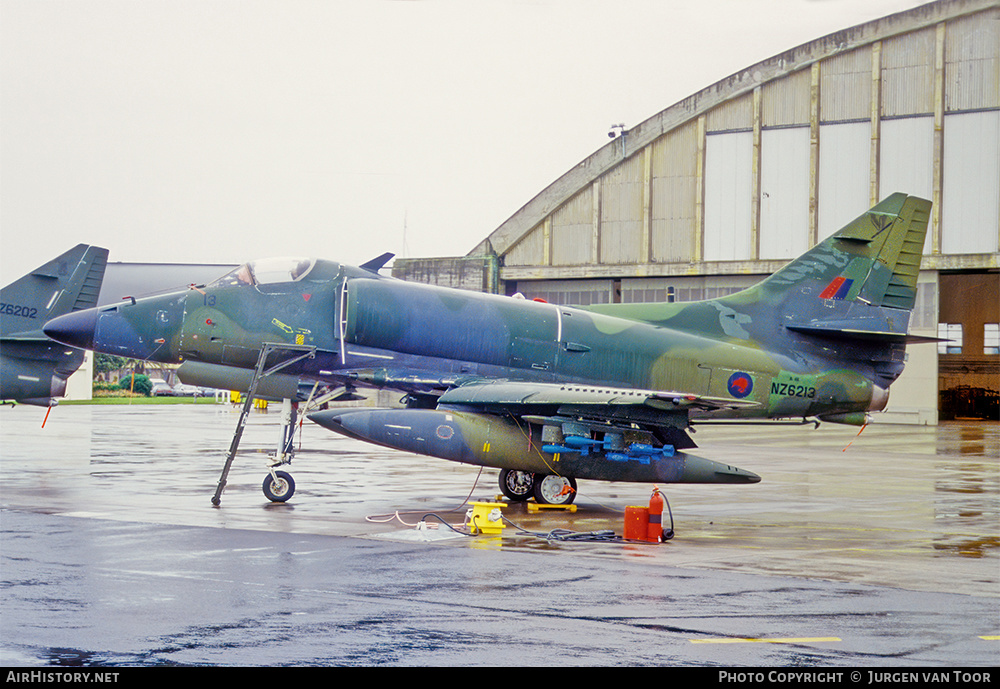 Aircraft Photo of NZ6213 | Douglas A-4K Skyhawk | New Zealand - Air Force | AirHistory.net #430811