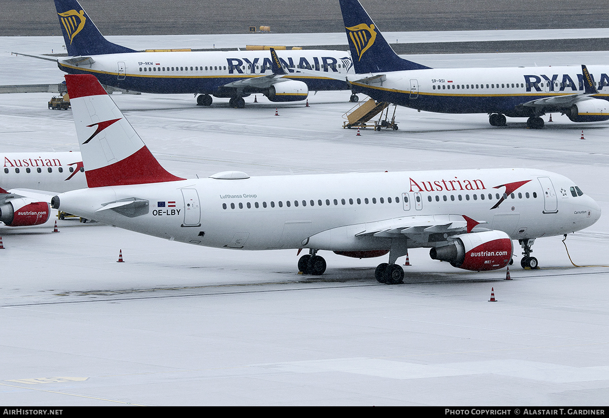 Aircraft Photo of OE-LBY | Airbus A320-214 | Austrian Airlines | AirHistory.net #430850
