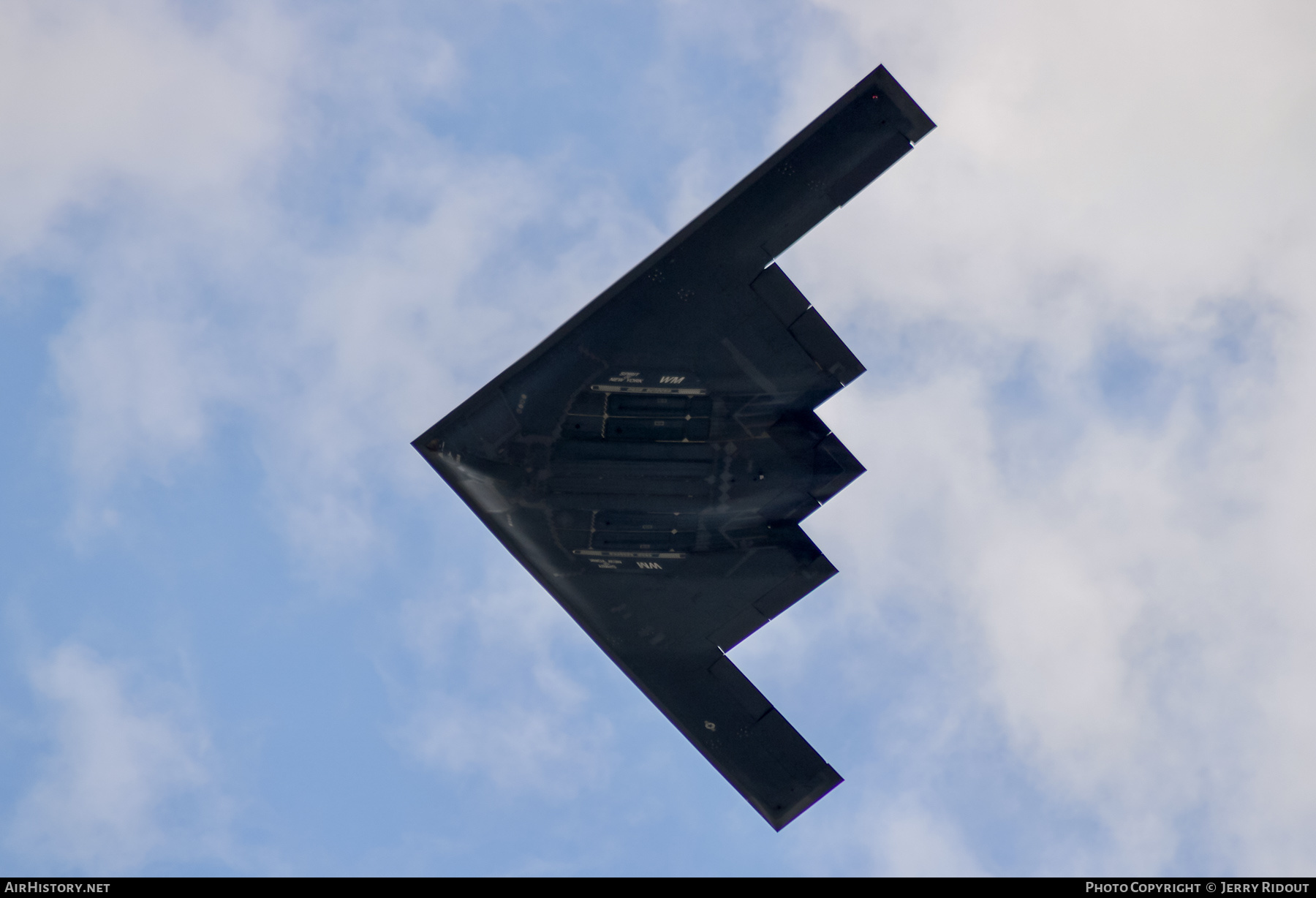 Aircraft Photo of 82-1068 / AF82-1068 | Northrop Grumman B-2A Spirit | USA - Air Force | AirHistory.net #431003