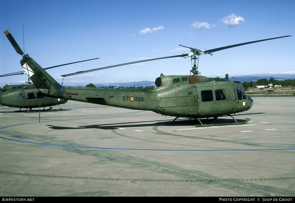Aircraft Photo of HU10-21 / UH10-21 | Bell UH-1H Iroquois | Spain - Army | AirHistory.net #431071